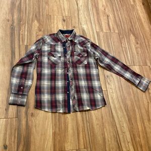 ❤️🤍💙 NWOT Patron CITO red label red/grey plaid button up